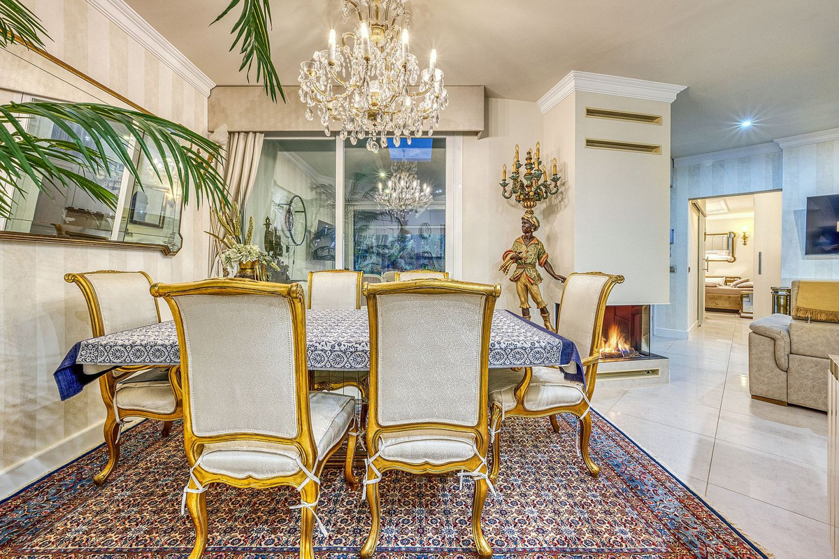 6 Bed Townhouse for sale in Hacienda Las Chapas Costa Del Sol, Málaga, Spain