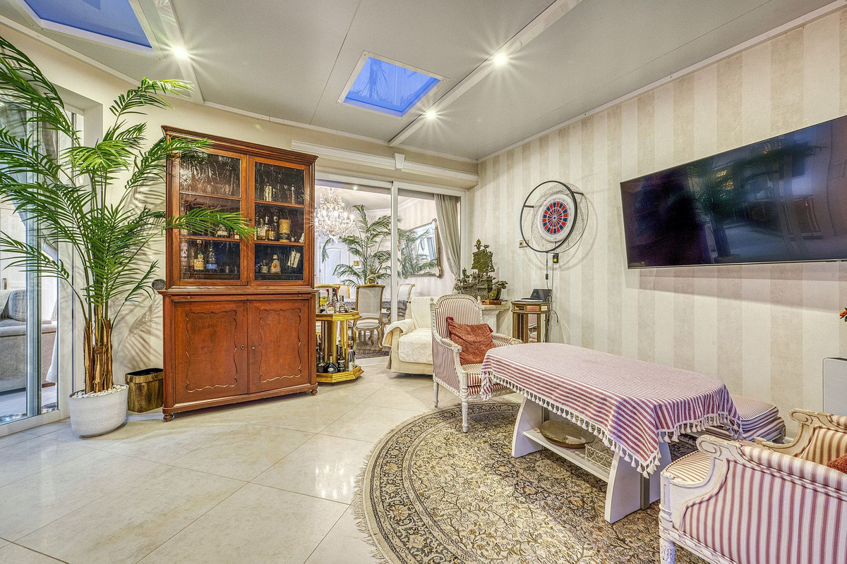 6 Bed Townhouse for sale in Hacienda Las Chapas Costa Del Sol, Málaga, Spain