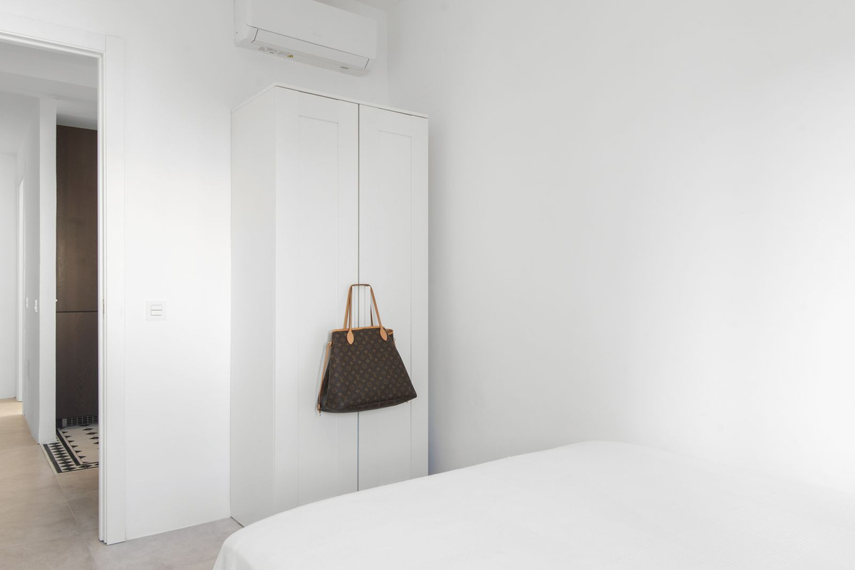 3 Bed Apartment for sale in Estepona Costa Del Sol, Málaga, Spain