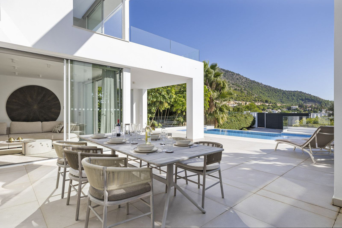 3 Bed Townhouse for sale in Mijas Costa Del Sol, Málaga, Spain
