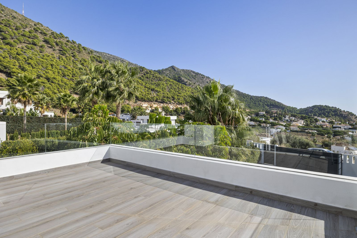 3 Bed Townhouse for sale in Mijas Costa Del Sol, Málaga, Spain