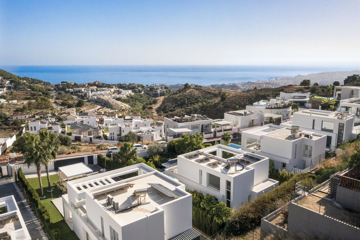3 Bed Townhouse for sale in Mijas Costa Del Sol, Málaga, Spain