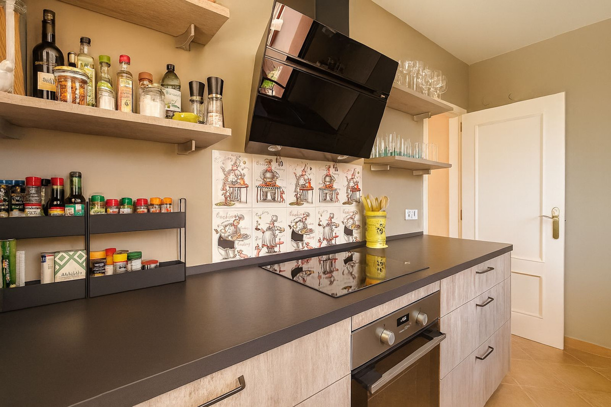 Se vende Apartamento Planta Media de 3 dormitorios en Costa Del Sol, Málaga, España