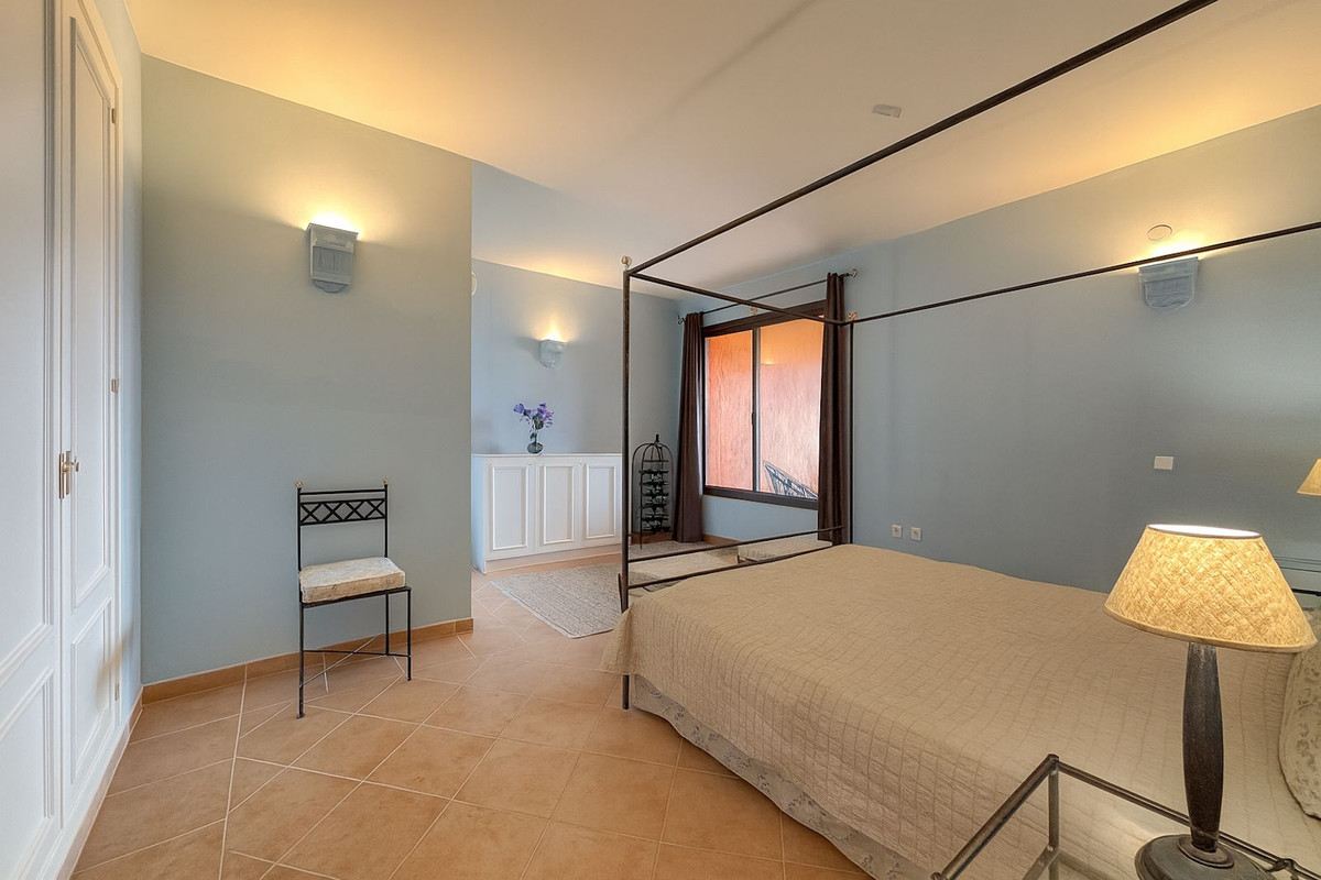 Se vende Apartamento Planta Media de 3 dormitorios en Costa Del Sol, Málaga, España
