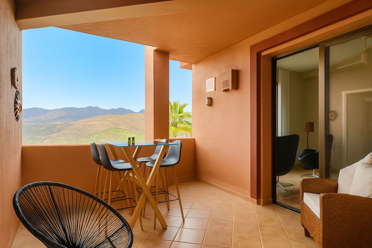 Se vende Apartamento Planta Media de 3 dormitorios en Costa Del Sol, Málaga, España