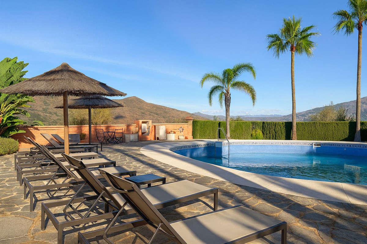 Se vende Apartamento Planta Media de 3 dormitorios en Costa Del Sol, Málaga, España