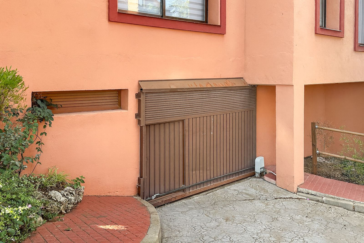 Se vende Apartamento Planta Media de 3 dormitorios en Costa Del Sol, Málaga, España