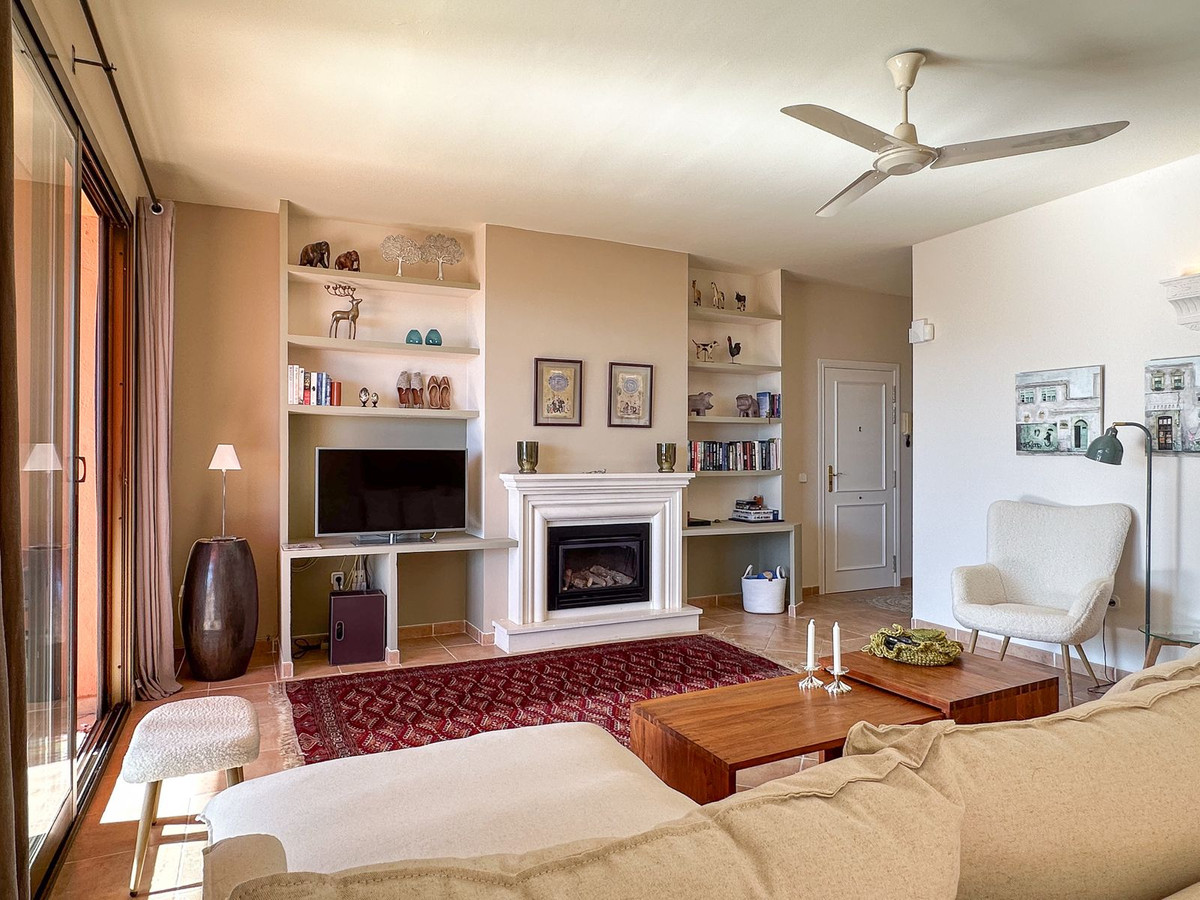 Se vende Apartamento Planta Media de 3 dormitorios en Costa Del Sol, Málaga, España