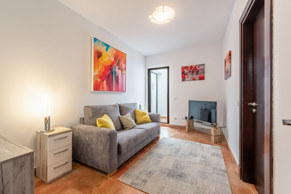 Se vende Pareada de 4 dormitorios en Costa Del Sol, Málaga, España