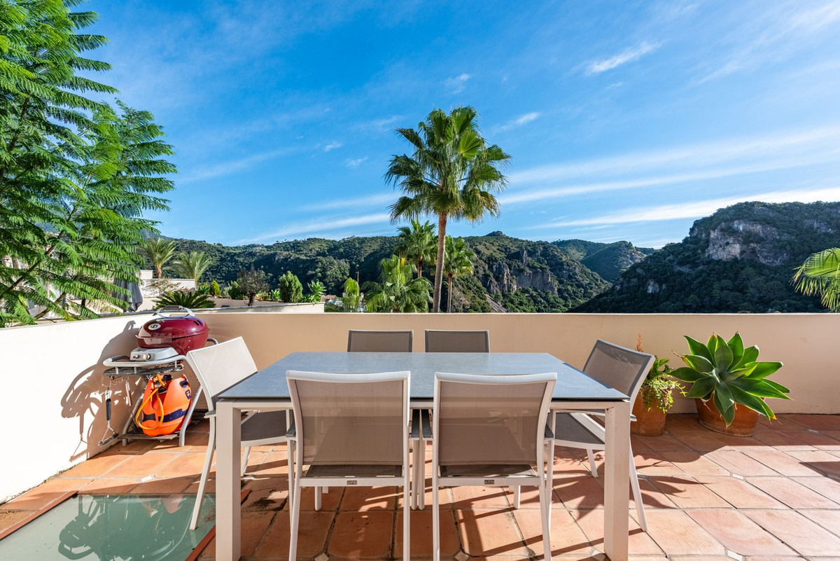 Se vende Pareada de 4 dormitorios en Costa Del Sol, Málaga, España