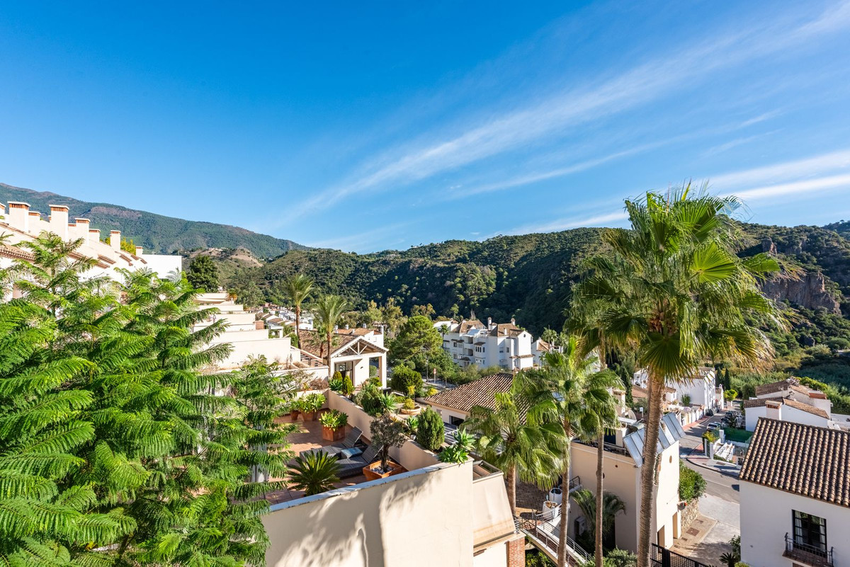 Se vende Pareada de 4 dormitorios en Costa Del Sol, Málaga, España