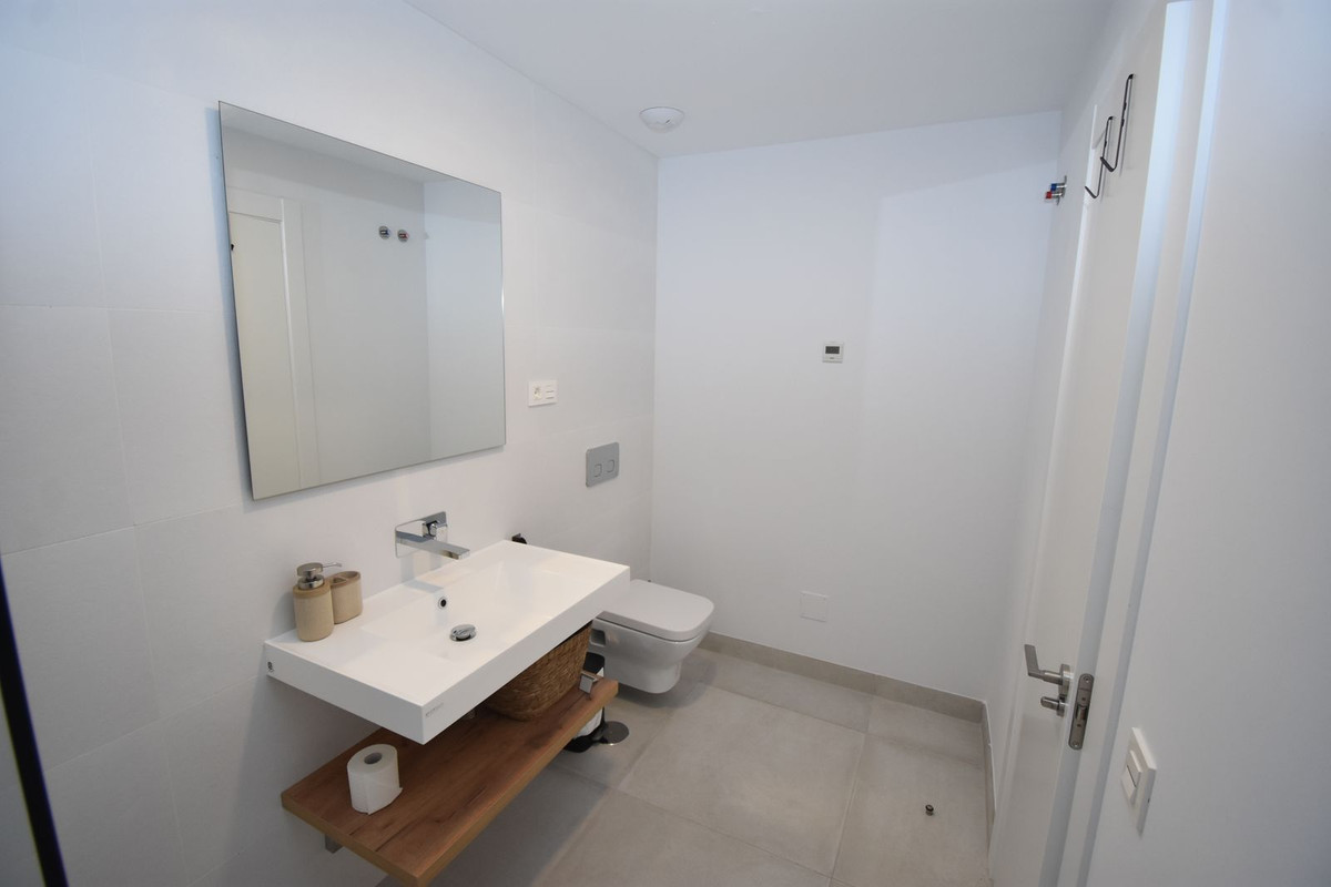 Se vende Adosada de 4 dormitorios en Costa Del Sol, Málaga, España