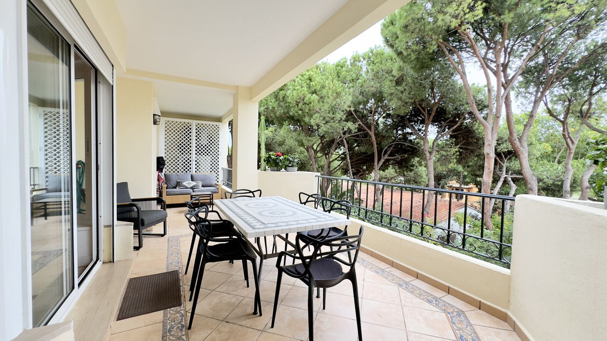 2 Bed Apartment for sale in Elviria Costa Del Sol, Málaga, Spain