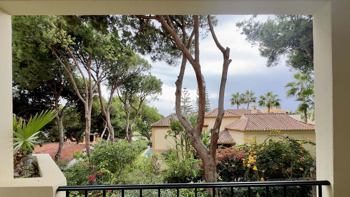 2 Bed Apartment for sale in Elviria Costa Del Sol, Málaga, Spain