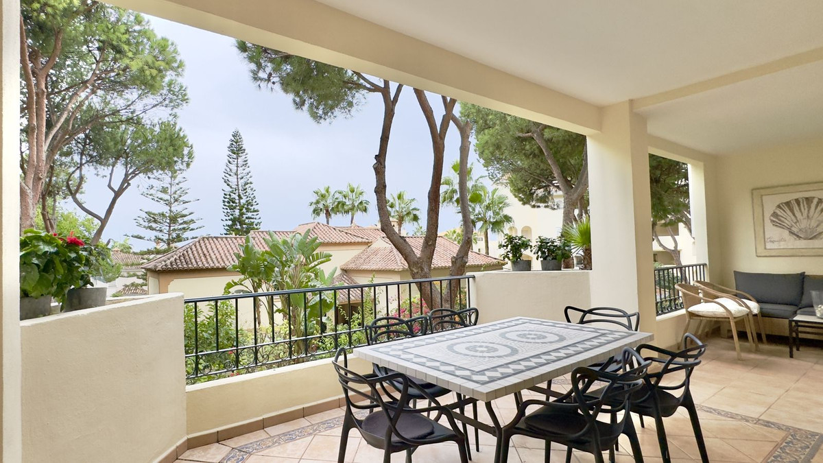 2 Bed Apartment for sale in Elviria Costa Del Sol, Málaga, Spain