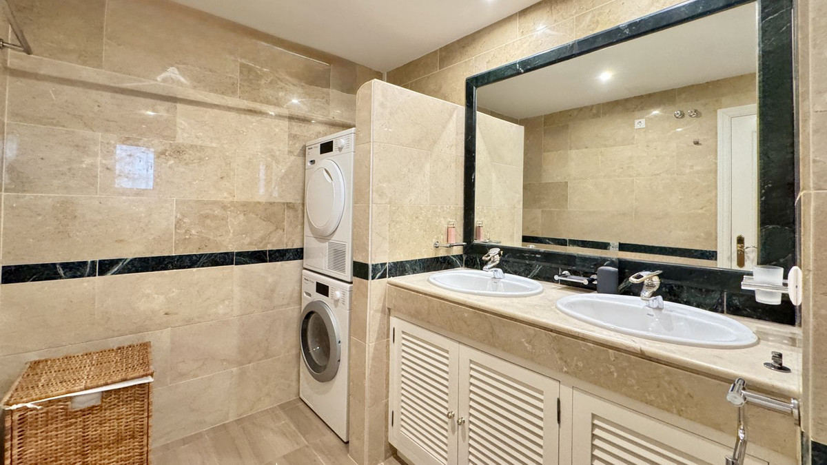 2 Bed Apartment for sale in Elviria Costa Del Sol, Málaga, Spain