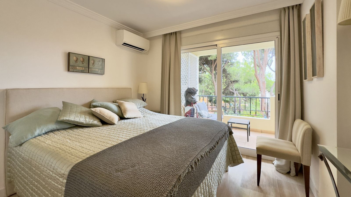 2 Bed Apartment for sale in Elviria Costa Del Sol, Málaga, Spain
