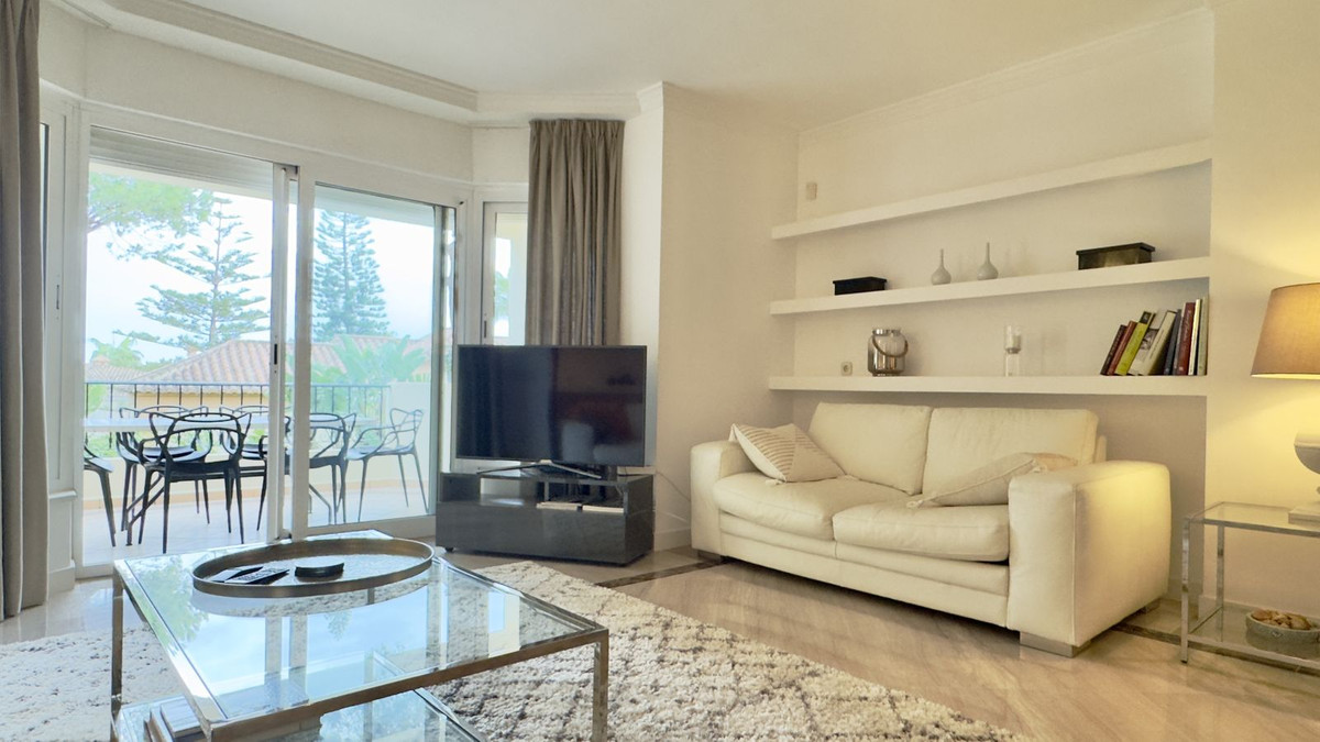 2 Bed Apartment for sale in Elviria Costa Del Sol, Málaga, Spain