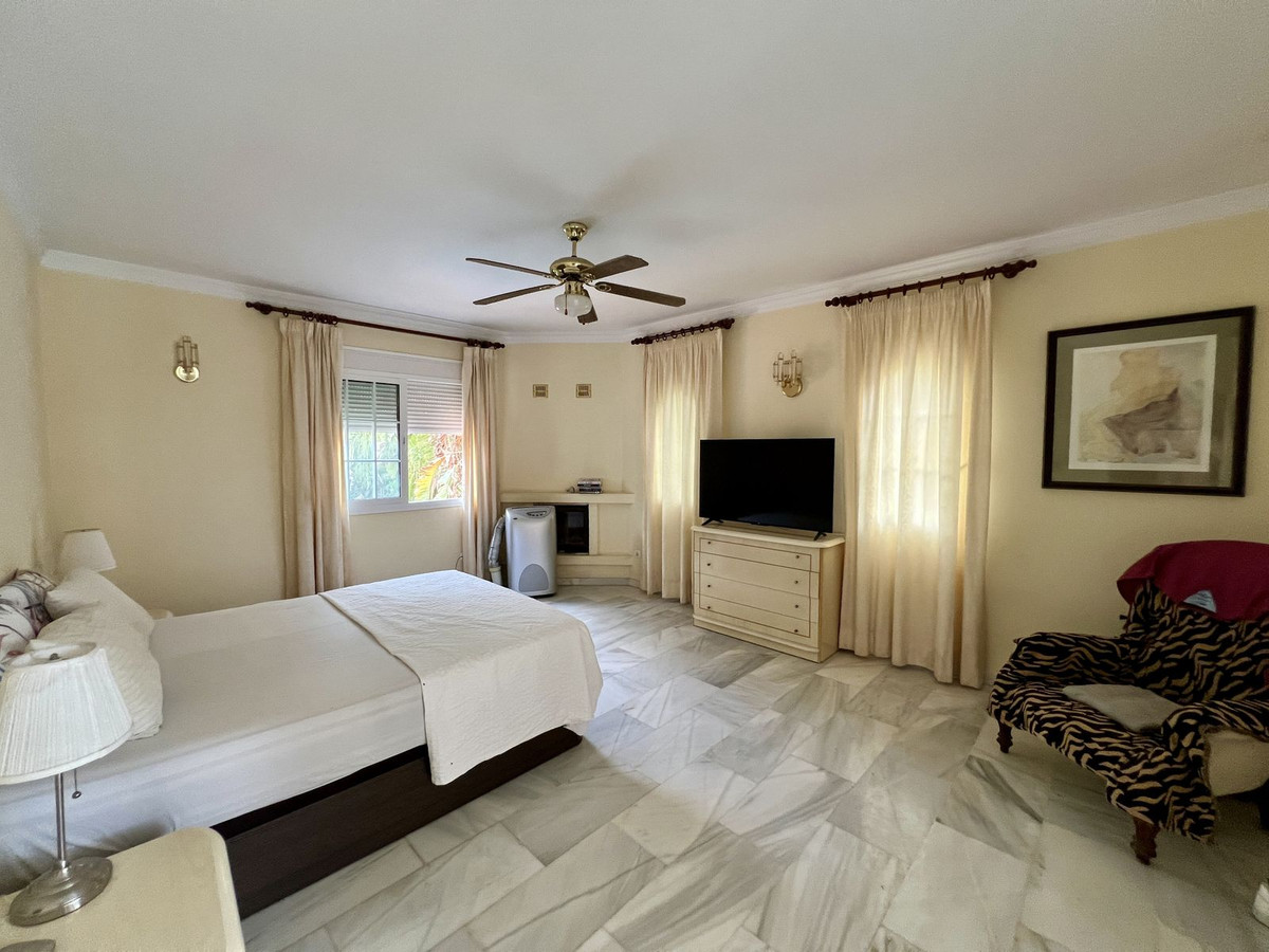 8 Bed Townhouse for sale in Mijas Golf Costa Del Sol, Málaga, Spain