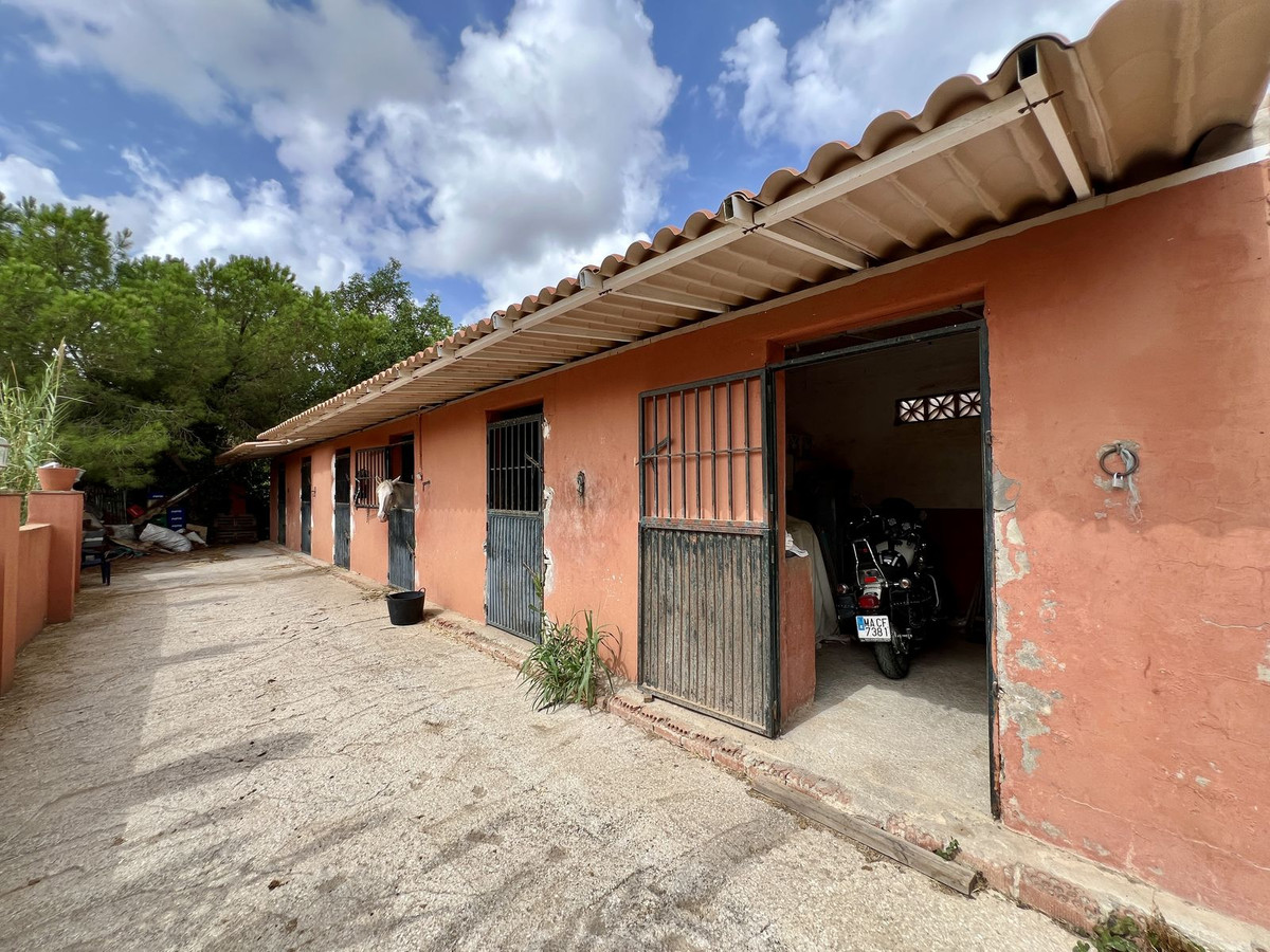 8 Bed Townhouse for sale in Mijas Golf Costa Del Sol, Málaga, Spain