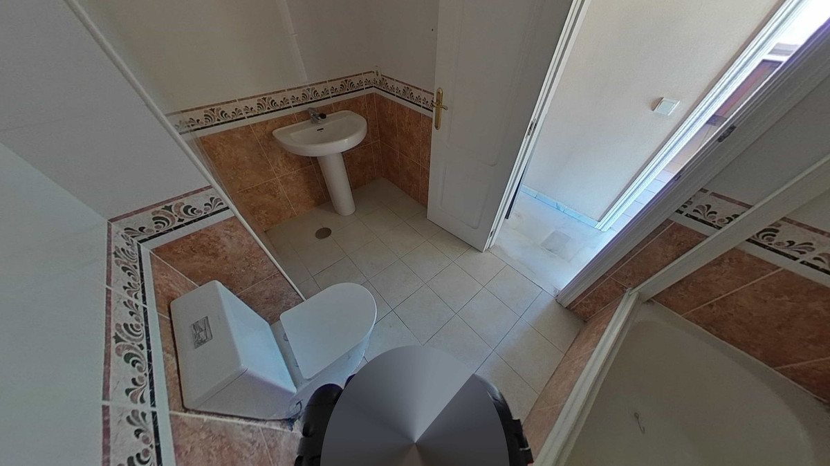 Se vende Apartamento Planta Media de 2 dormitorios en Costa Del Sol, Málaga, España