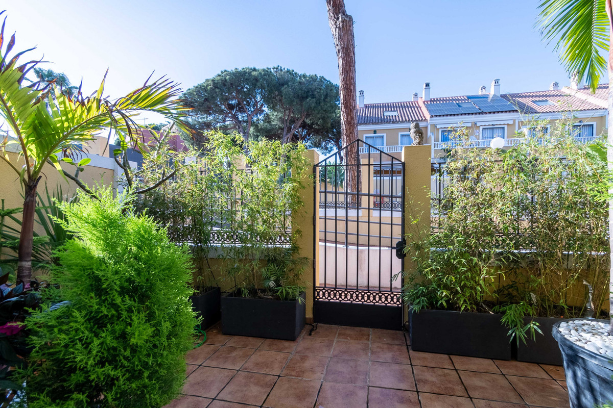 4 Bed Townhouse for sale in Mijas Costa Costa Del Sol, Málaga, Spain