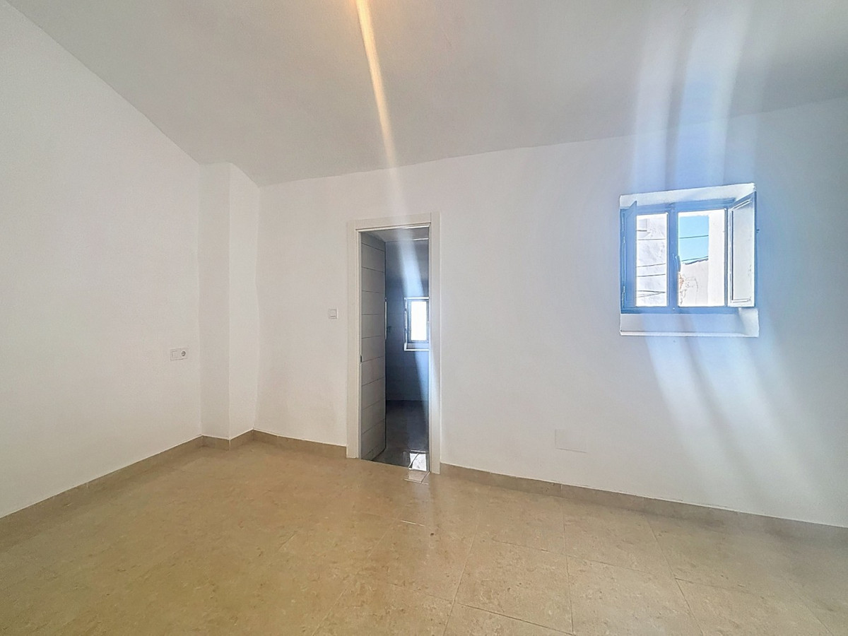 Se vende Pareada de 3 dormitorios en Costa Del Sol East, Málaga, España