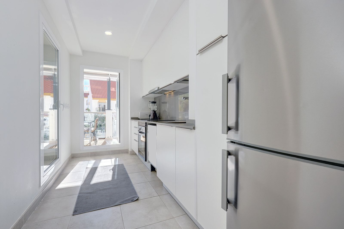Se vende Apartamento Planta Media de 3 dormitorios en Costa Del Sol, Málaga, España