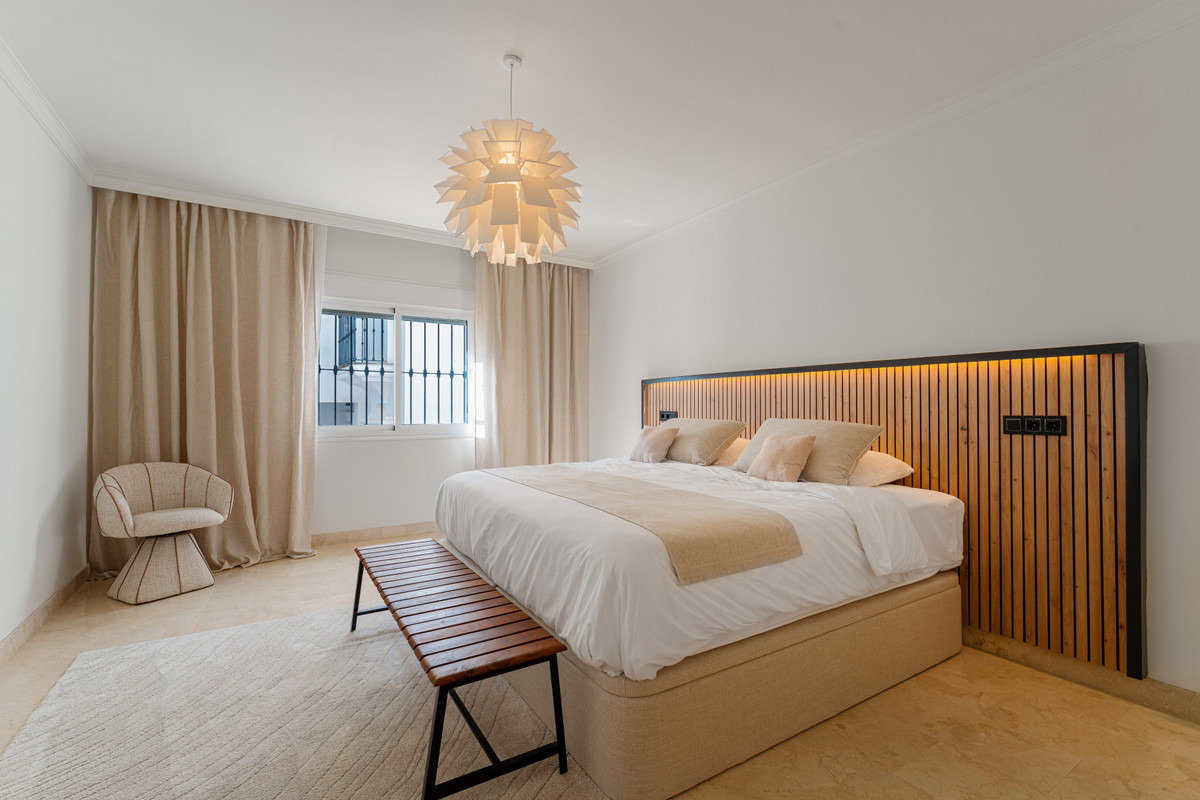 Se vende Apartamento Planta Media de 3 dormitorios en Costa Del Sol, Málaga, España