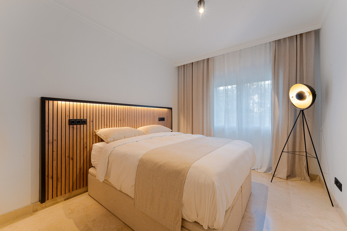 Se vende Apartamento Planta Media de 3 dormitorios en Costa Del Sol, Málaga, España