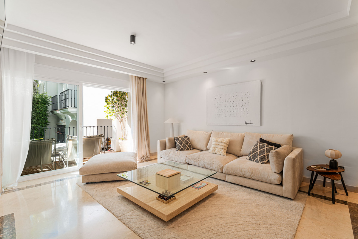 Se vende Apartamento Planta Media de 3 dormitorios en Costa Del Sol, Málaga, España