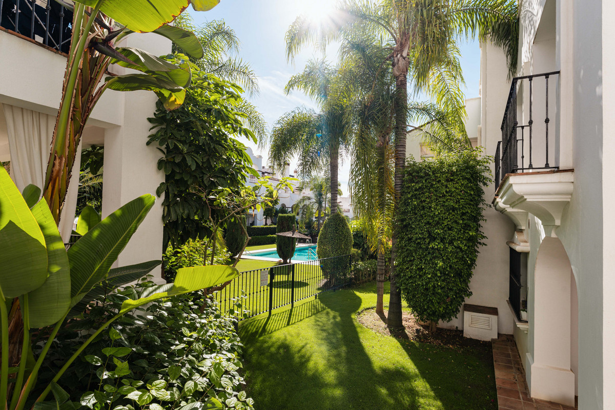 Se vende Apartamento Planta Media de 3 dormitorios en Costa Del Sol, Málaga, España