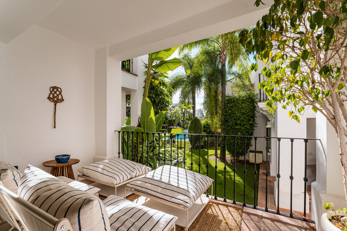 Se vende Apartamento Planta Media de 3 dormitorios en Costa Del Sol, Málaga, España