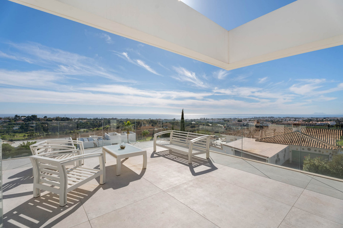 Se vende Villa - Chalet de 6 dormitorios en Costa Del Sol, Málaga, España