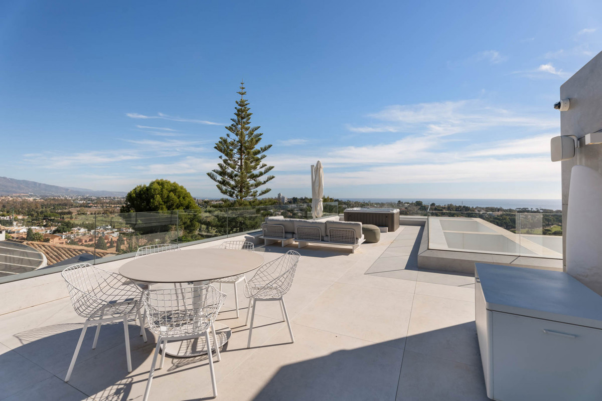 Se vende Villa - Chalet de 6 dormitorios en Costa Del Sol, Málaga, España