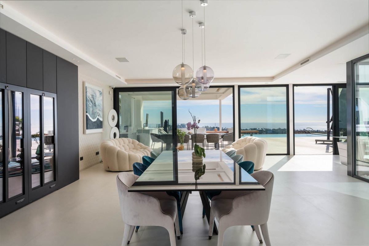 Se vende Villa - Chalet de 6 dormitorios en Costa Del Sol, Málaga, España