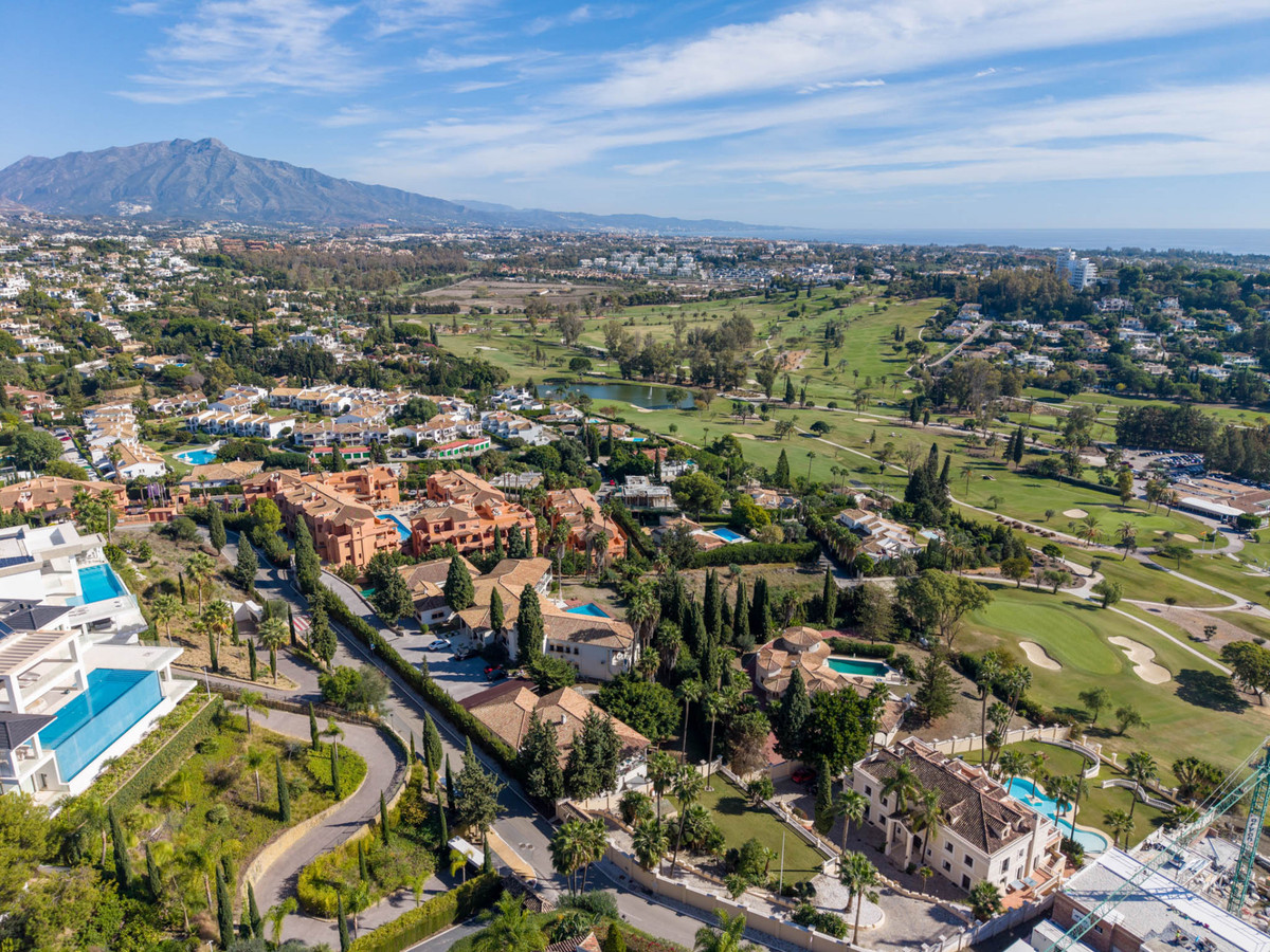 Se vende Villa - Chalet de 6 dormitorios en Costa Del Sol, Málaga, España