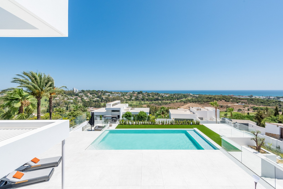 Se vende Villa - Chalet de 6 dormitorios en Costa Del Sol, Málaga, España