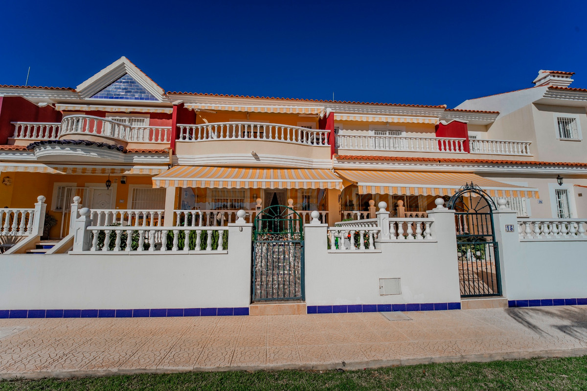 3 Bed Townhouse for sale in Ciudad Quesada Costa Blanca, Alicante, Spain