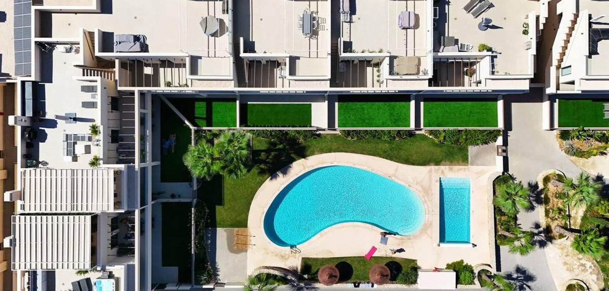 2 Bed Apartment for sale in La Veleta Costa Blanca, Alicante, Spain