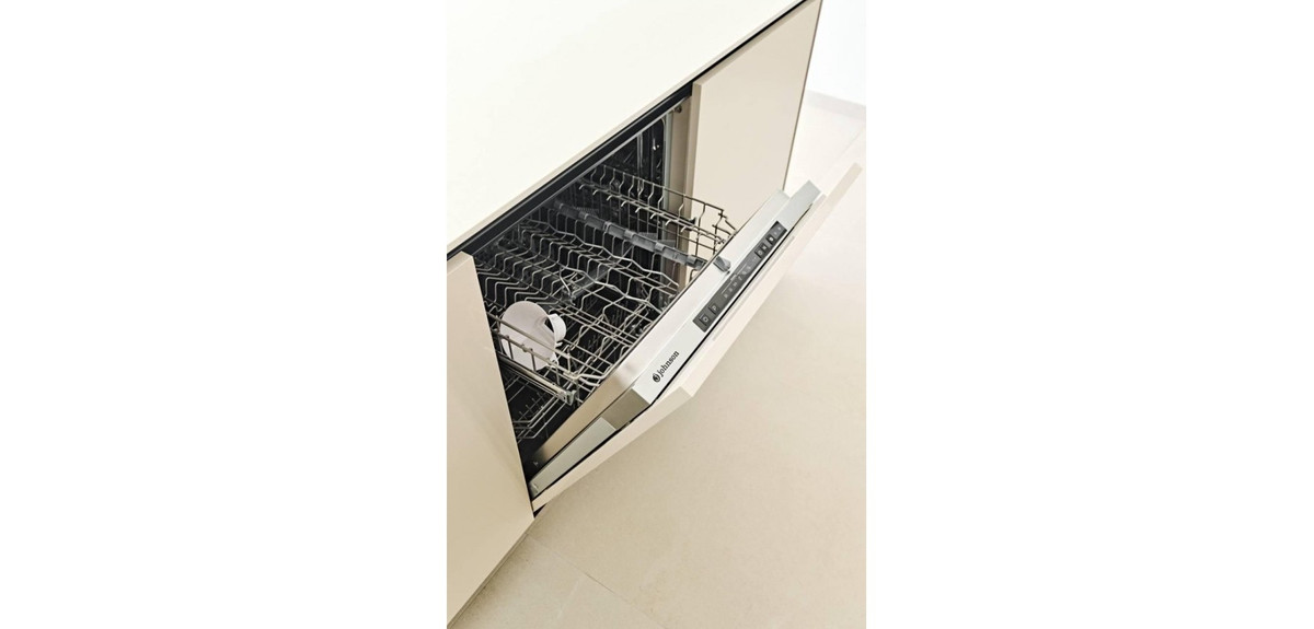 2 Bed Apartment for sale in La Veleta Costa Blanca, Alicante, Spain