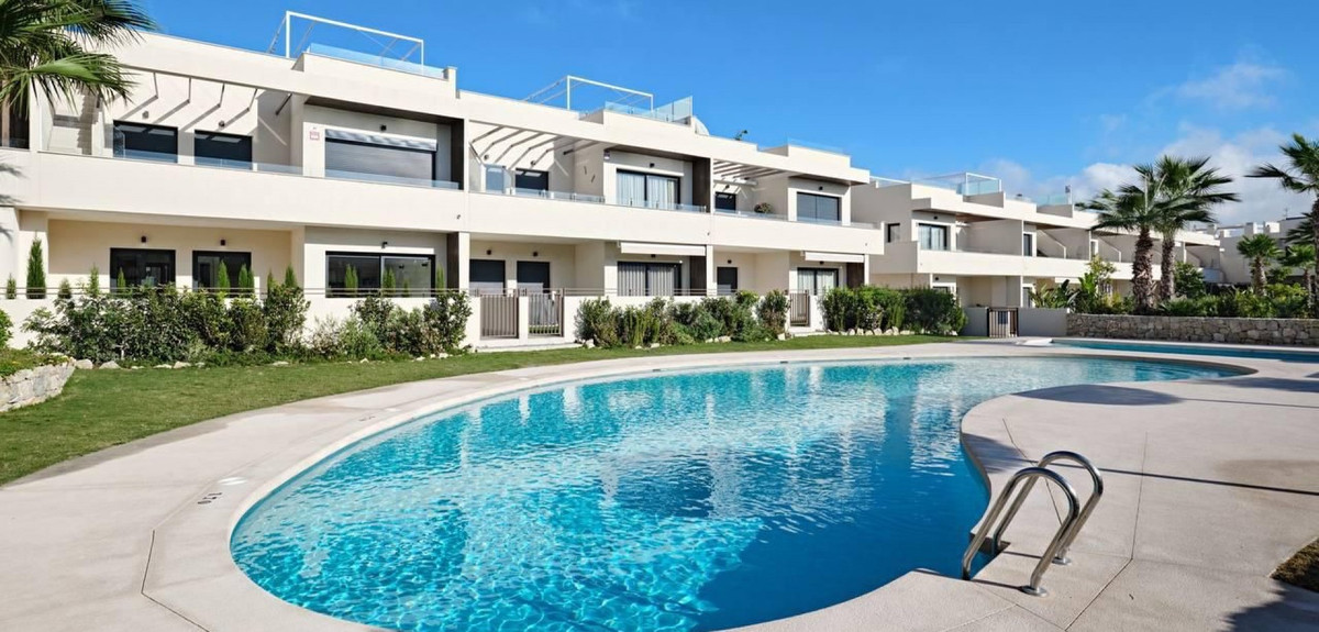 2 Bed Apartment for sale in La Veleta Costa Blanca, Alicante, Spain