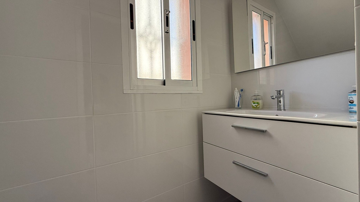 2 Bed Townhouse for sale in Blue Lagoon Costa Blanca, Alicante, Spain