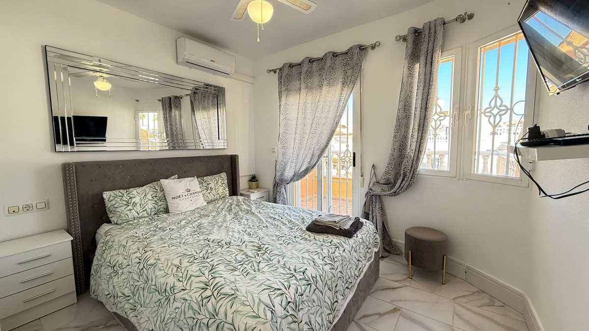 2 Bed Townhouse for sale in Blue Lagoon Costa Blanca, Alicante, Spain