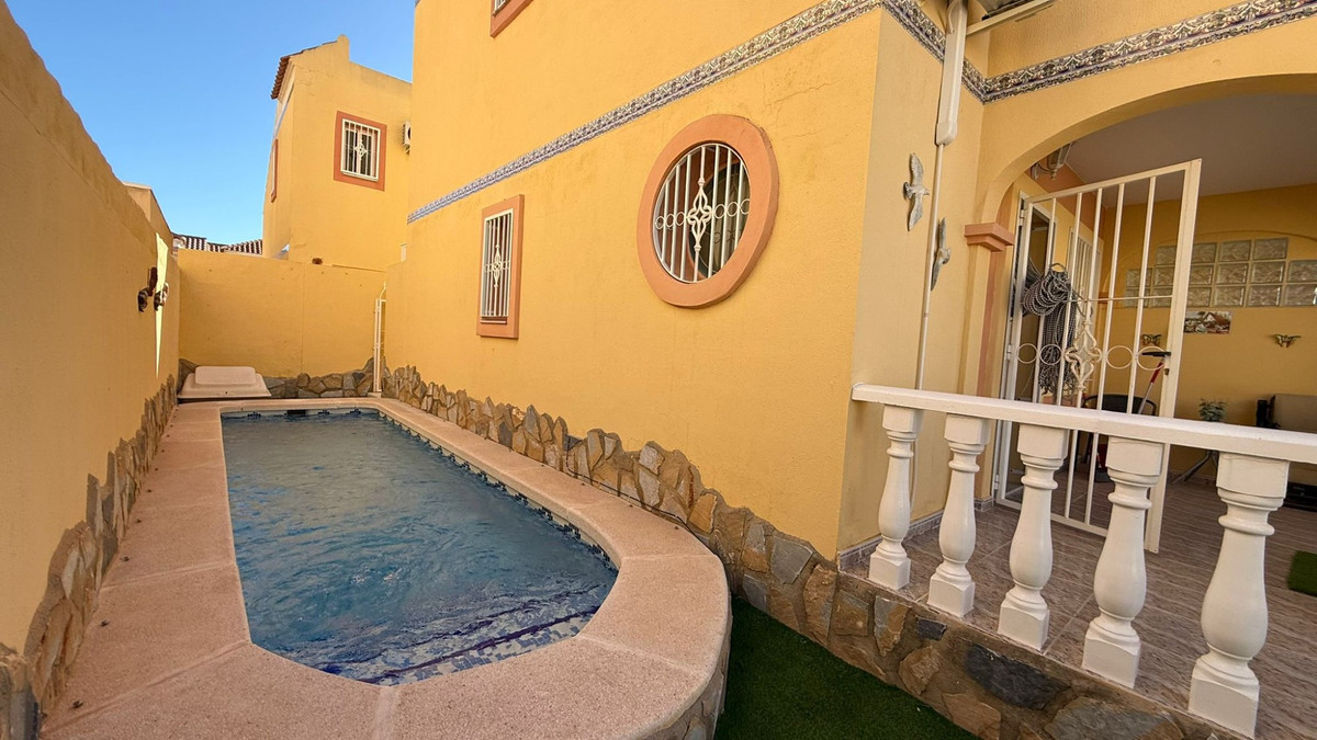 2 Bed Townhouse for sale in Blue Lagoon Costa Blanca, Alicante, Spain