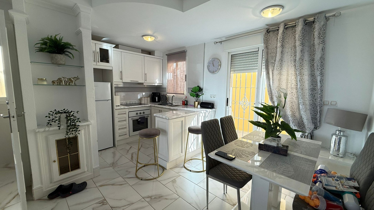 2 Bed Townhouse for sale in Blue Lagoon Costa Blanca, Alicante, Spain