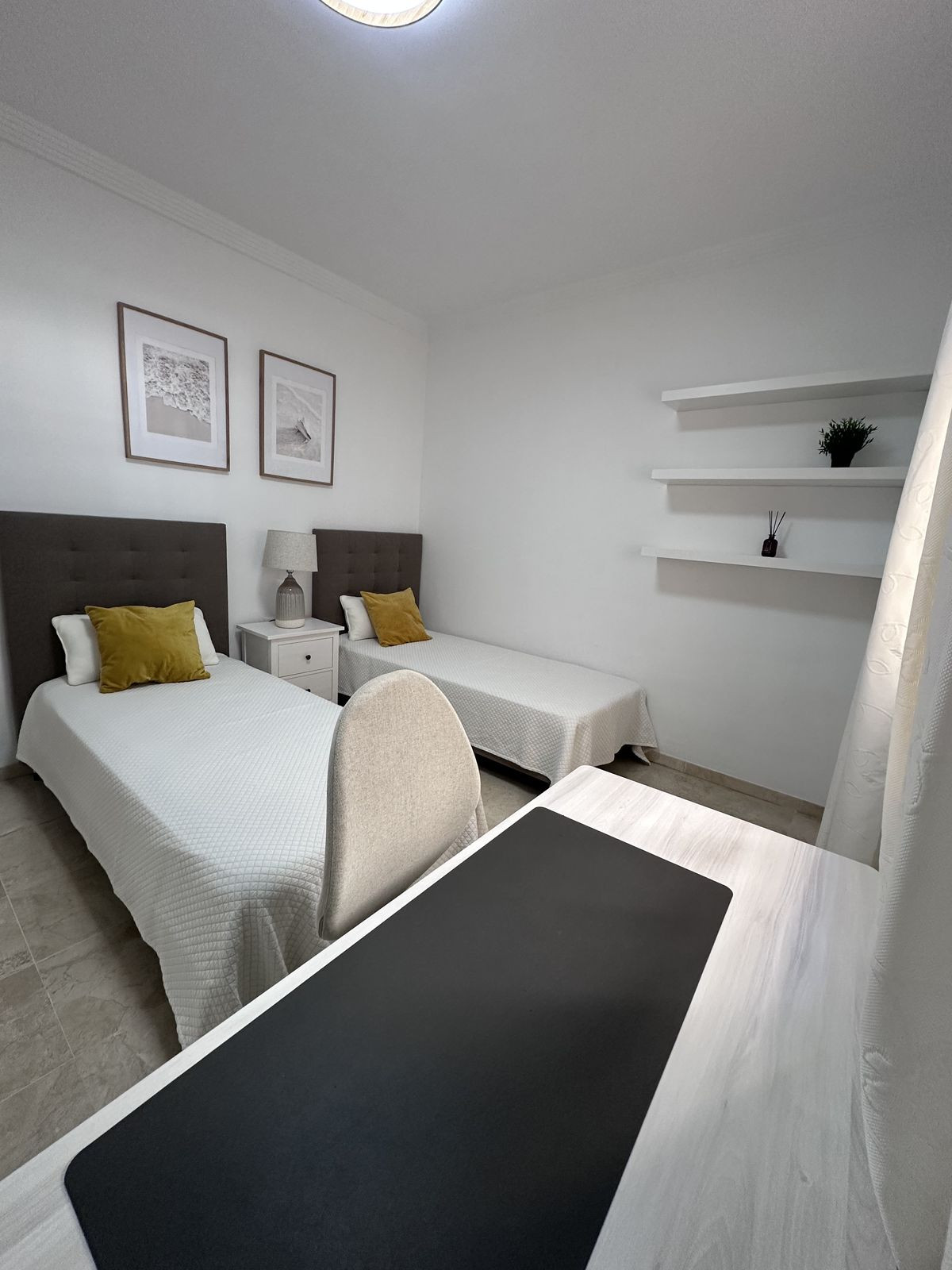 Se vende Apartamento Planta Media de 2 dormitorios en Costa Del Sol, Málaga, España