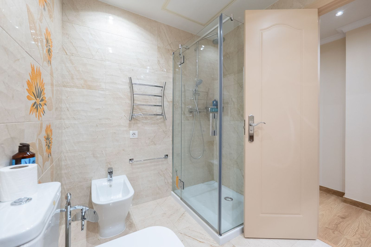 2 Bed Apartment for sale in Puerto Banús Costa Del Sol, Málaga, Spain