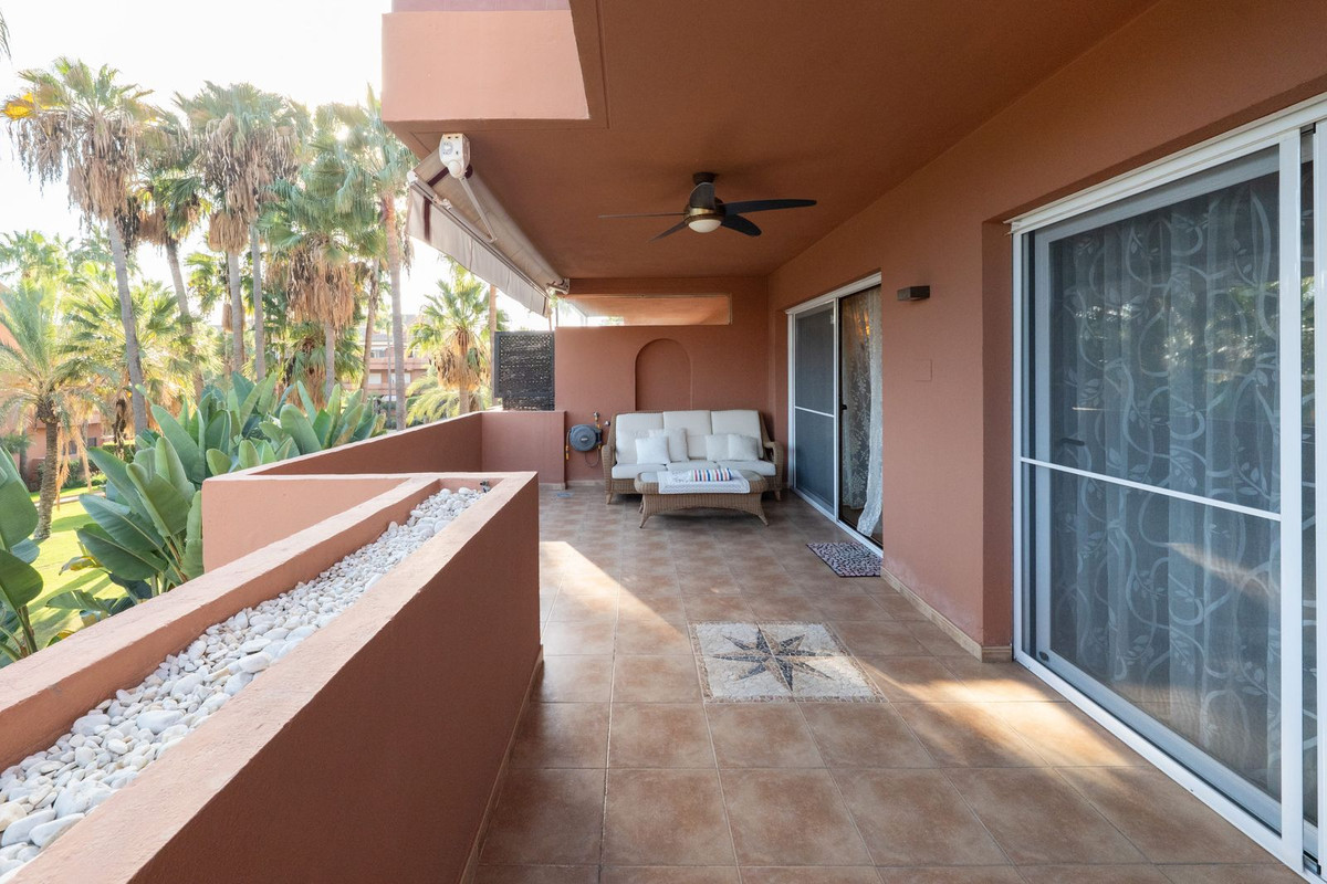 2 Bed Apartment for sale in Puerto Banús Costa Del Sol, Málaga, Spain