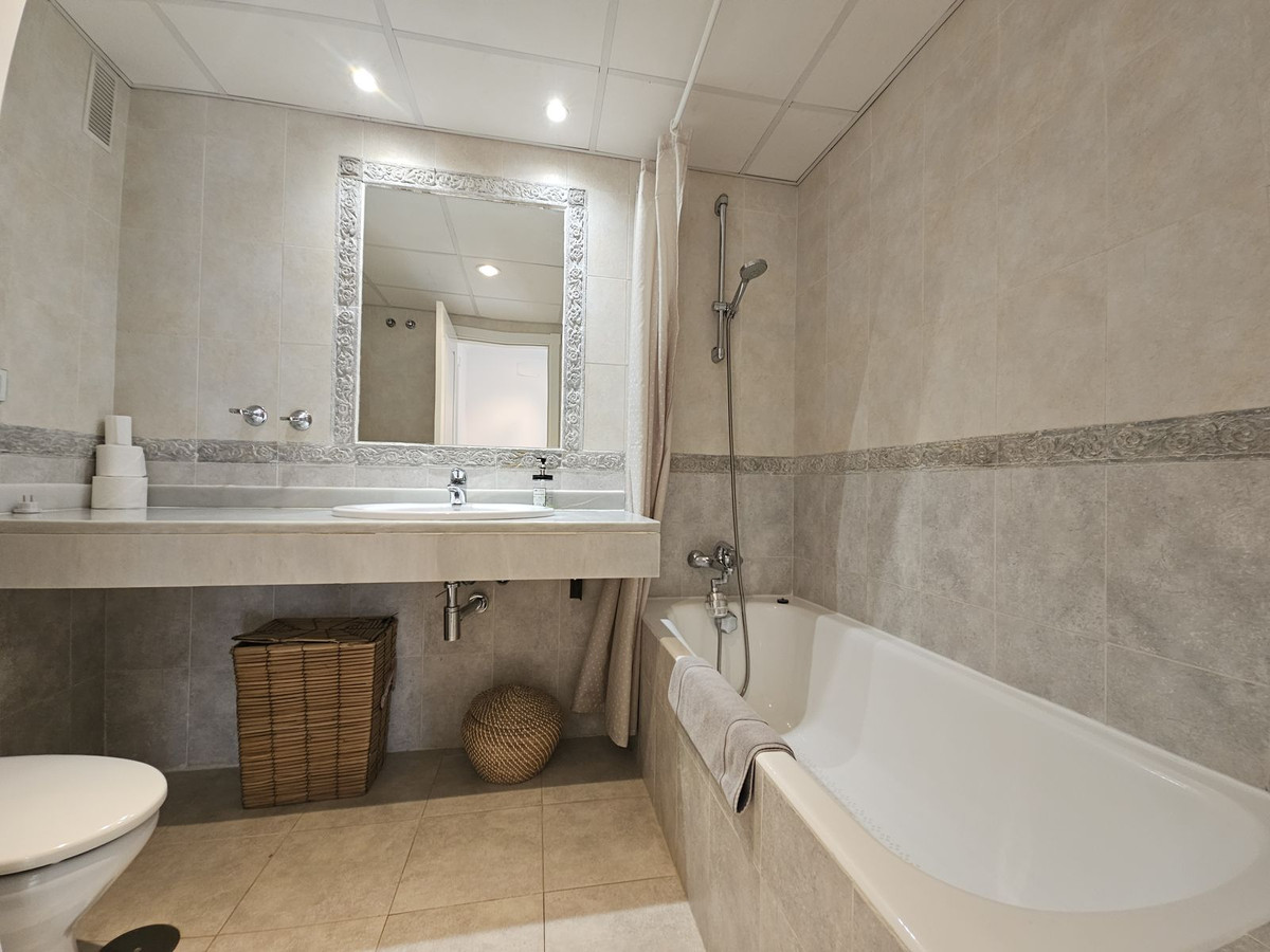 3 Bed Apartment for sale in Hacienda Del Sol Costa Del Sol, Málaga, Spain